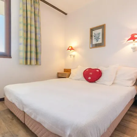 Renove 2 Pieces - Proche Des Pistes - Balcon Sud - 6 Personnes - La Rosiere - Fr-1-275-150 Apartment *