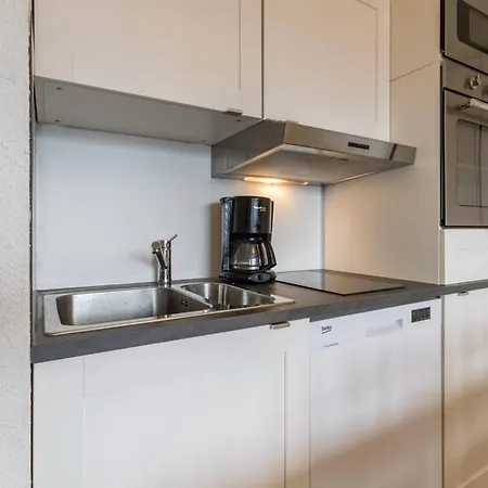 Renove 2 Pieces - Proche Des Pistes - Balcon Sud - 6 Personnes - La Rosiere - Fr-1-275-150 Apartment